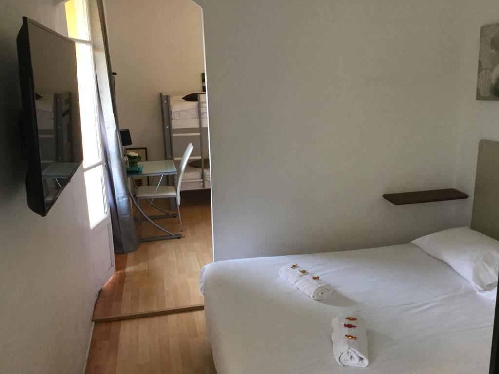 Hotel Restaurant Le 8 Mandelieu Eksteriør bilde