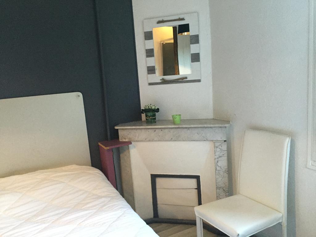 Hotel Restaurant Le 8 Mandelieu Eksteriør bilde